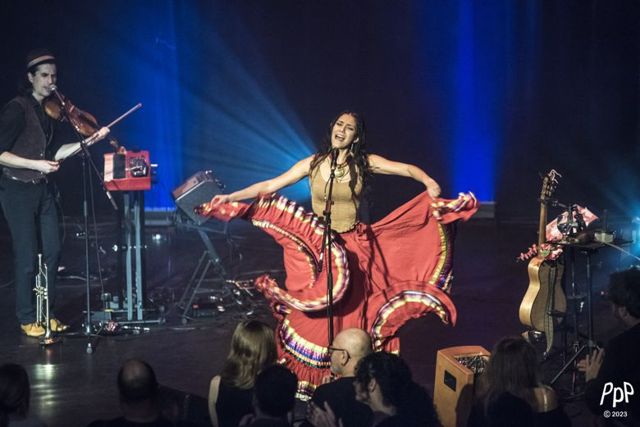 Mamselle Ruiz au micro